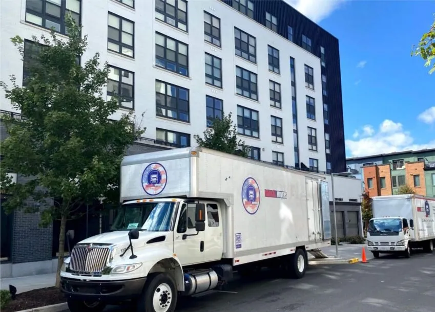 Specialty movers handling unique moving challenges